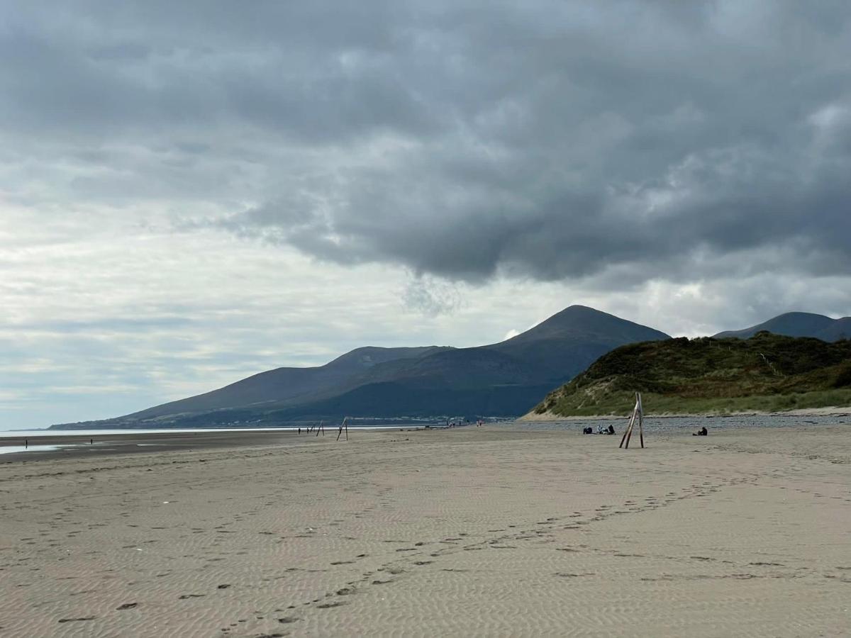 Tonn Ruray Sea View Luxury 2 Bed Apartment Dundrum 外观 照片